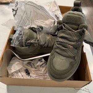 Brand new super cute Ugg Hiking Boots